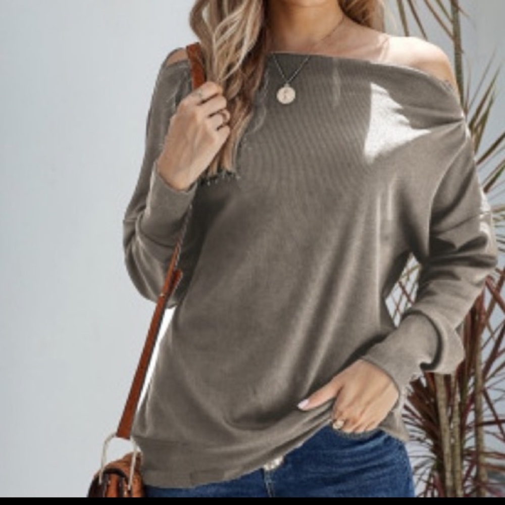 New Tan Ribbed Shoulder Zip Top - Picture 4 of 12